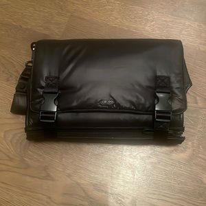 Caraa baby changing kit nylon - black - like new